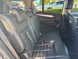 2018 Isuzu MU-X LS-T