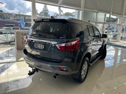 2018 Isuzu MU-X LS-T