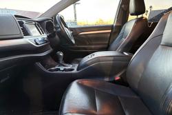 2019 Toyota Kluger Black Edition