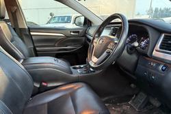 2019 Toyota Kluger Black Edition