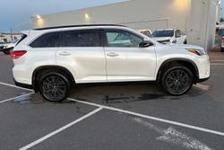 2019 Toyota Kluger Black Edition