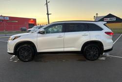 2019 Toyota Kluger Black Edition