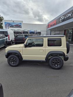 2025 Suzuki Jimny GLX