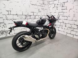 2026 Triumph Thruxton 400 Thruxton Black