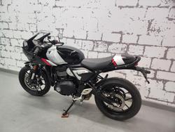 2026 Triumph Thruxton 400 Thruxton Black