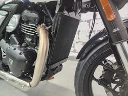 2026 Triumph Thruxton 400 Thruxton White