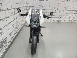 2026 Triumph Thruxton 400 Thruxton White