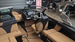 2019 MasterCraft XT22