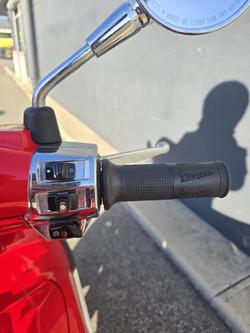 2021 Vespa Primavera 150 Red Primavera Red