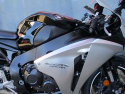 2008 Honda CBR1000RR (FIREBLADE) SILVER