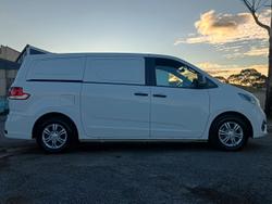 2022 LDV G10 +