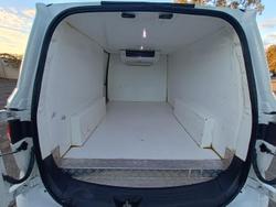 2022 LDV G10 +