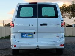 2022 LDV G10 +
