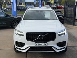 2020 Volvo XC90 T8 Recharge PHEV (AWD)