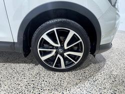 2016 Nissan QASHQAI Ti