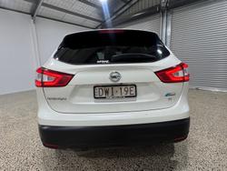 2016 Nissan QASHQAI Ti