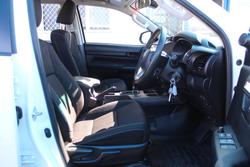 2024 Toyota Hilux SR