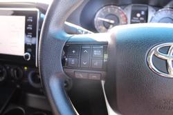 2024 Toyota Hilux SR