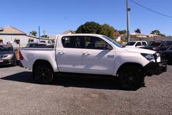 2024 Toyota Hilux SR