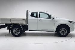 2024 Mazda BT-50 XT