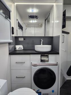 2026 Paradise MotorHomes SPARK DELUXE (AWD) IMMEDIATE DELIVERY