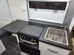 2026 Paradise MotorHomes SPARK DELUXE (AWD) IMMEDIATE DELIVERY