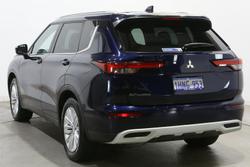 2022 Mitsubishi Outlander LS