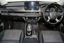 2022 Mitsubishi Outlander LS