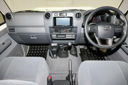 2025 Toyota Landcruiser GXL