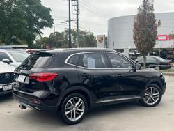 2021 MG HS Essence