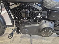 2015 Harley-Davidson Dyna Street Bob 103 (FXDB 103) Dyna Black