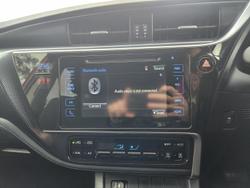 2016 Toyota Corolla Hybrid
