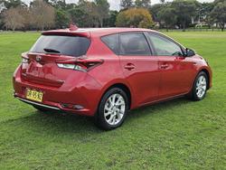 2016 Toyota Corolla Hybrid
