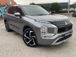 2023 Mitsubishi Outlander Exceed Tourer