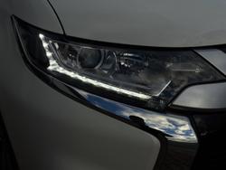 2020 Mitsubishi Outlander LS