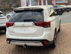 2020 Mitsubishi Outlander LS