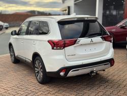 2020 Mitsubishi Outlander LS
