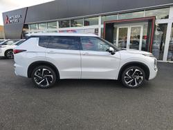 2024 Mitsubishi Outlander PHEV Exceed