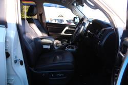 2020 Toyota Landcruiser VX