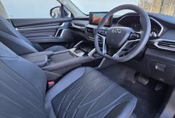 2025 LDV D90 Executive