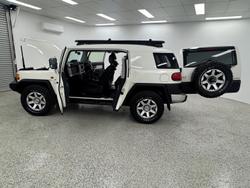 2016 Toyota FJ Cruiser GSJ15R MY14 4X4 Dual Range French Vanilla