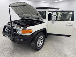 2016 Toyota FJ Cruiser GSJ15R MY14 4X4 Dual Range French Vanilla