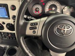 2016 Toyota FJ Cruiser GSJ15R MY14 4X4 Dual Range French Vanilla