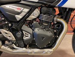 2026 Triumph Thruxton 400 Thruxton White