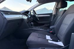 2022 Volkswagen Passat 140TSI Business