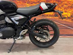 2026 Triumph Thruxton 400 Thruxton Black