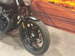 2022 Moto Guzzi V7 Stone Stone Black