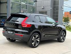 2025 Volvo XC40 Ultra B4 Dark