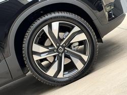 2025 Volvo XC40 Ultra B4 Dark