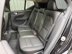 2025 Volvo XC40 Ultra B4 Dark